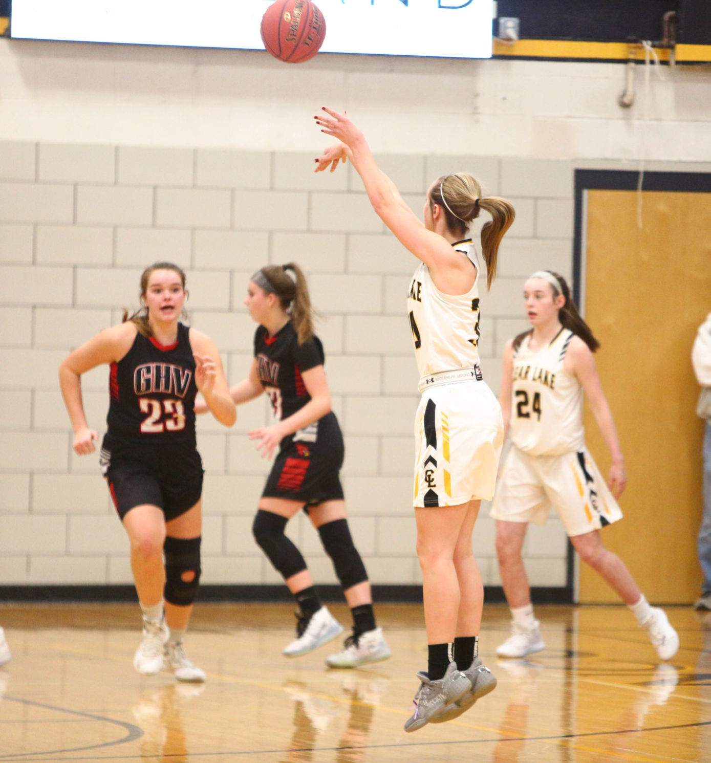 Clear Lake vs Garner-Hayfield-Ventura 02-15-2020 (5).jpg